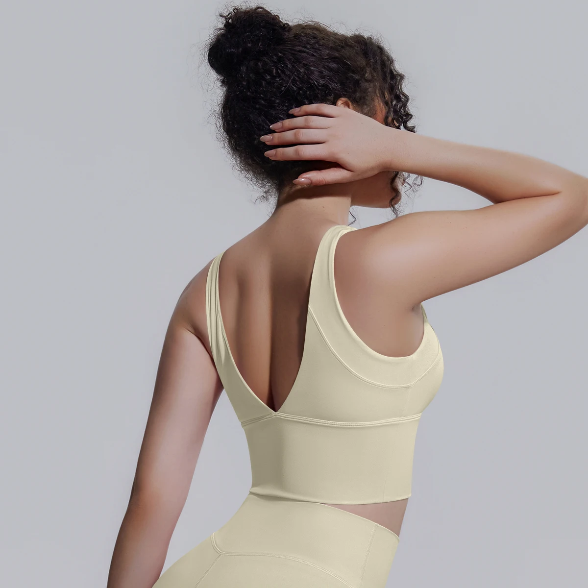 Damen Sommer Yoga-BH Unterwäsche Stoßfester Sport-BH mit schönem V-förmigem Rücken, Fitness Yoga Tank Top BH mit Brustpolster ﻿ – Detail 25