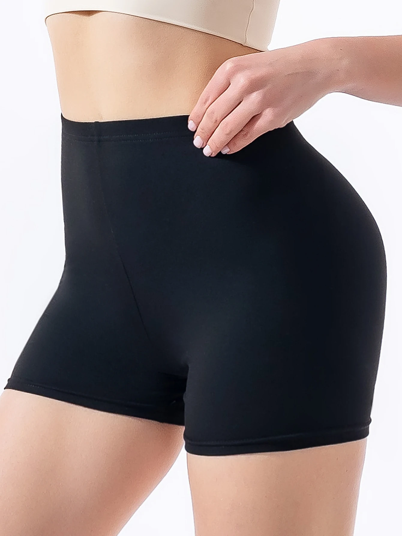 Black base shorts for women to wear as outerwear in summer High-waisted tight elastic and leak-proof wide-leg hot pants