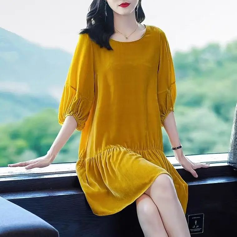 ชุดเดรสกำมะหยี่สีทองสไตล์ลำลอง แบรนด์ใหม่ ฤดูใบไม้ผลิ แขนทรงโคมไฟ สำหรับผู้หญิง ชุดเดรสกำมะหยี่หรูหราสำหรับงานปาร์ตี้