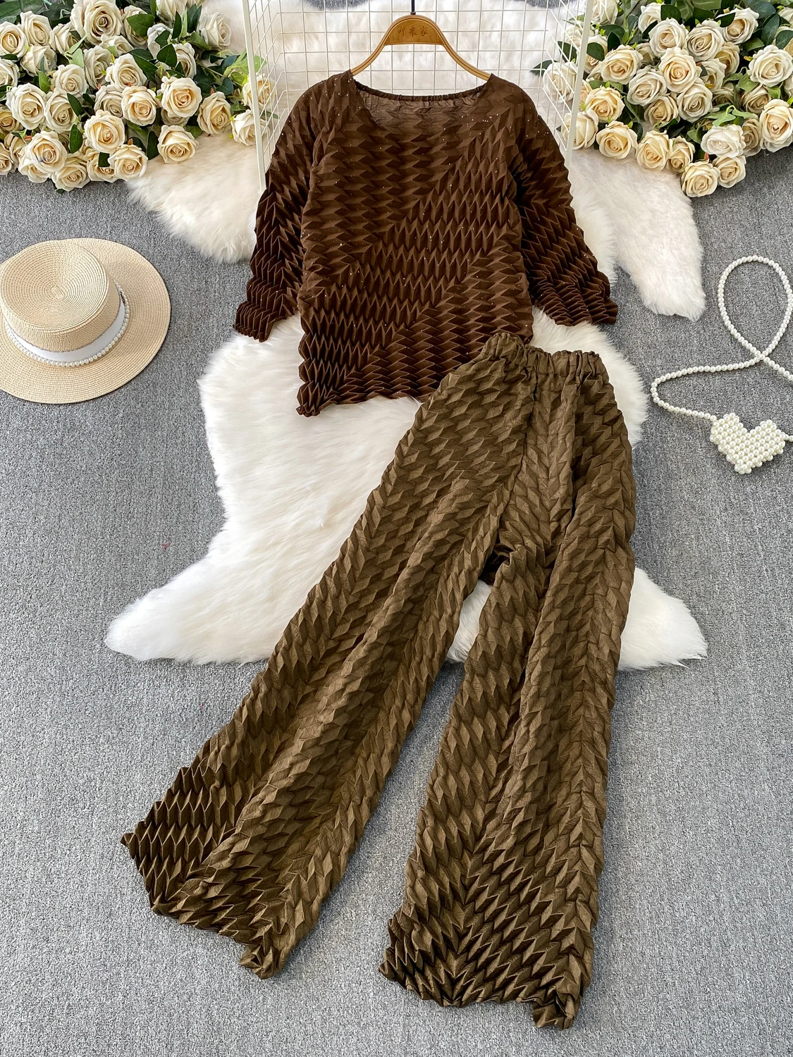 

Chic Retro Glitter round Ne Top And Slimming High Waist Pants Two Piece Set for Young Women Spring Summer Faion