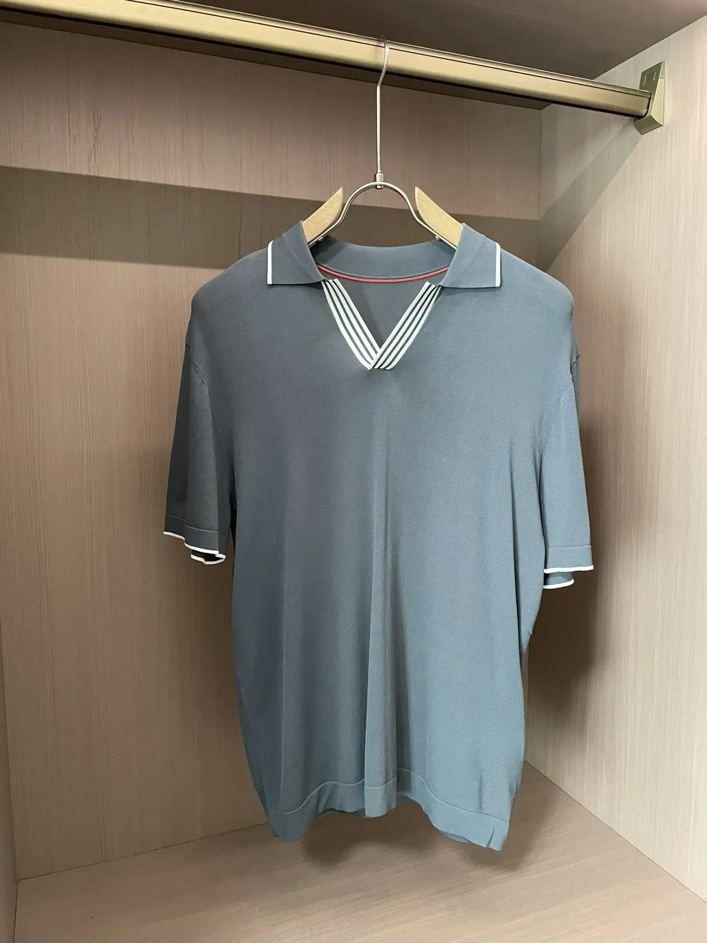 BILLIONAIRE SIJITONGDA JING 2025 Summer New Men's Knitted Lapel Short Sleeved Shirt! Extremely Delicate And Silky Feel, The Fine