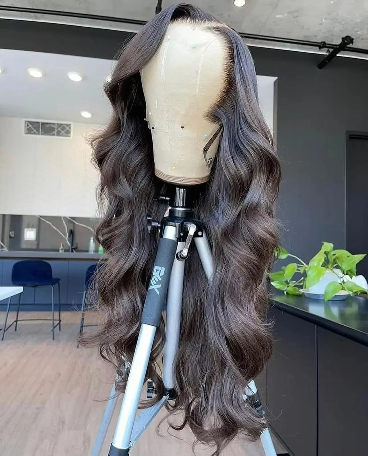 

30 32 34-дюймовые объемные волны 13x6 Hd Парики из натуральных волос на кружеве 250% Плотность Перуанские кружевные фронтальные парики для чернокожих женщин Предварительно выщипанные