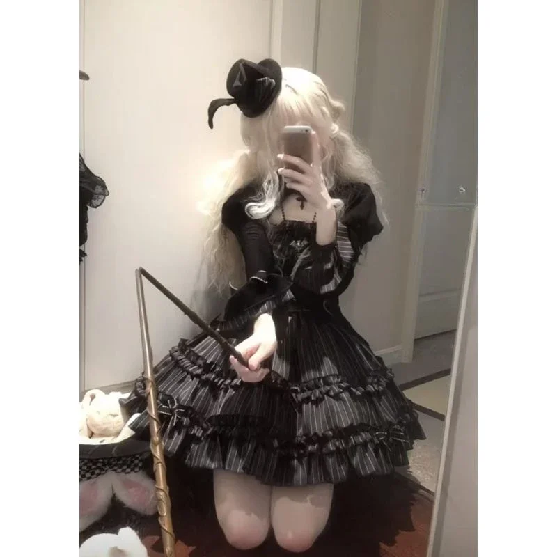 Ensemble gothique noir Lolita pour femmes, haut court décontracté Y2k, chemisier + Mini jupes à carreaux, japonais Kawaii, ensemble 2 pièces, vêtements Vintage Chic