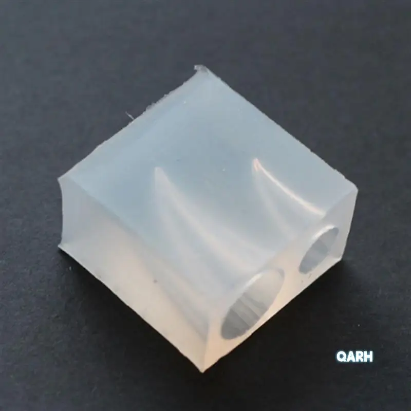 2X 悪魔ホーンシリコーン型動物ホーンペンダントジュエリーメイキング UV 樹脂金型ドームカボションエポキシ樹脂金型