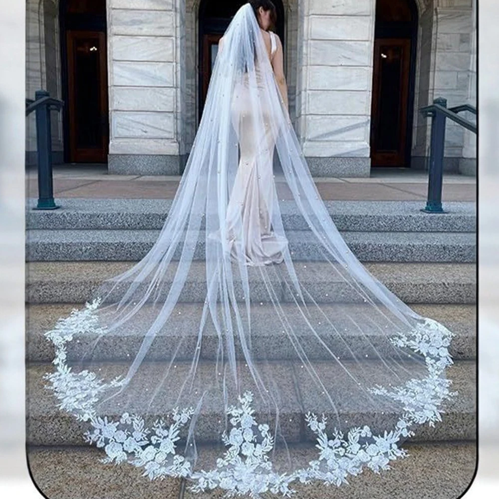 voile-de-mariee-long-et-elegant-avec-appliques-de-perles-1t-avec-peigne-personnalisable