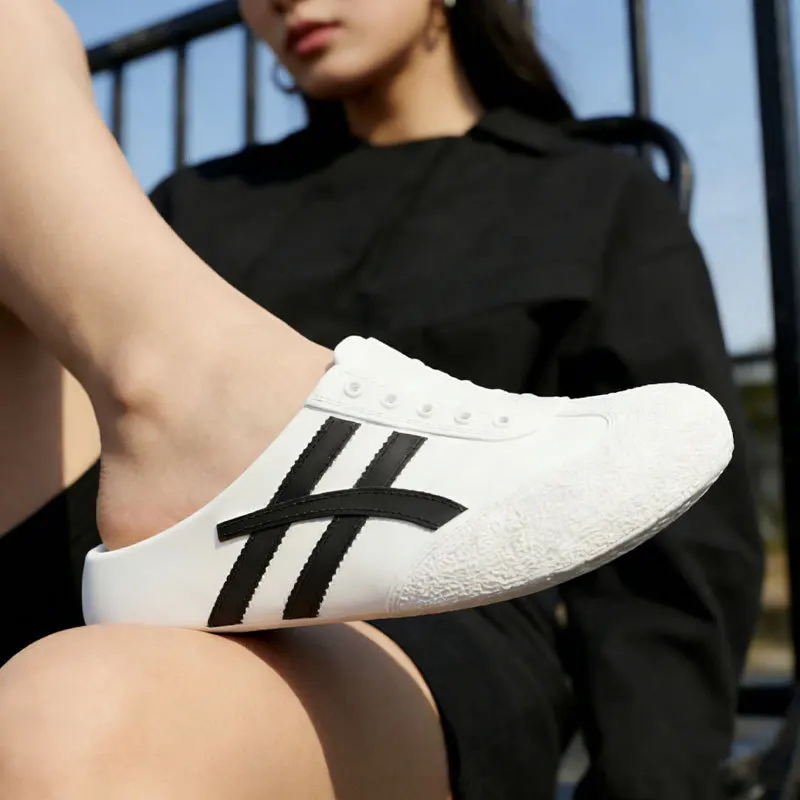 Comfortable Soft Sole Women Mules And Clogs Spring 2026 Platform Outdoor EVA Slippers Woman Trainers Plus Size 45 Casual_vogvips.com