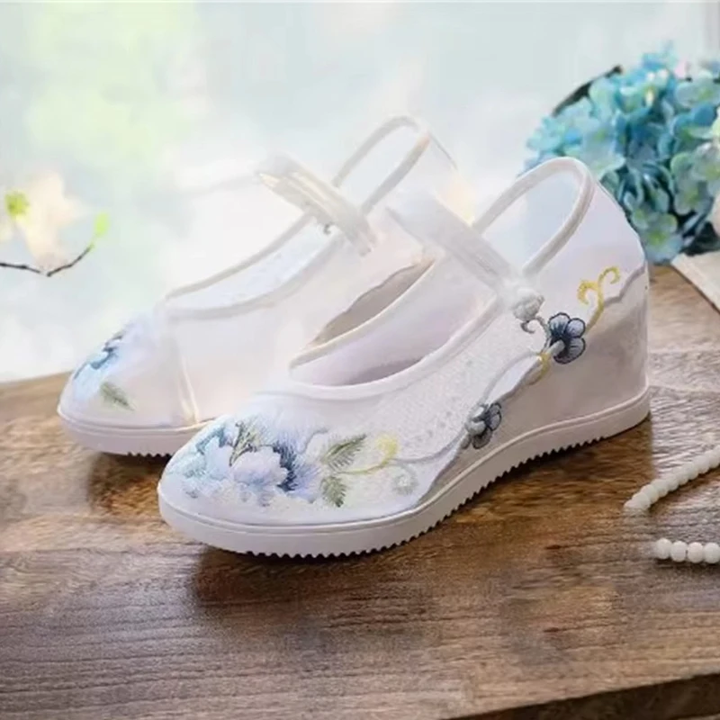 Anime Cosplay Schoenen Chinese Hanfu Schoenen Etnische Stijl Theekostuum Borduren Lente Zomer Ademend Verborgen Hakken Vrouwen Meisje