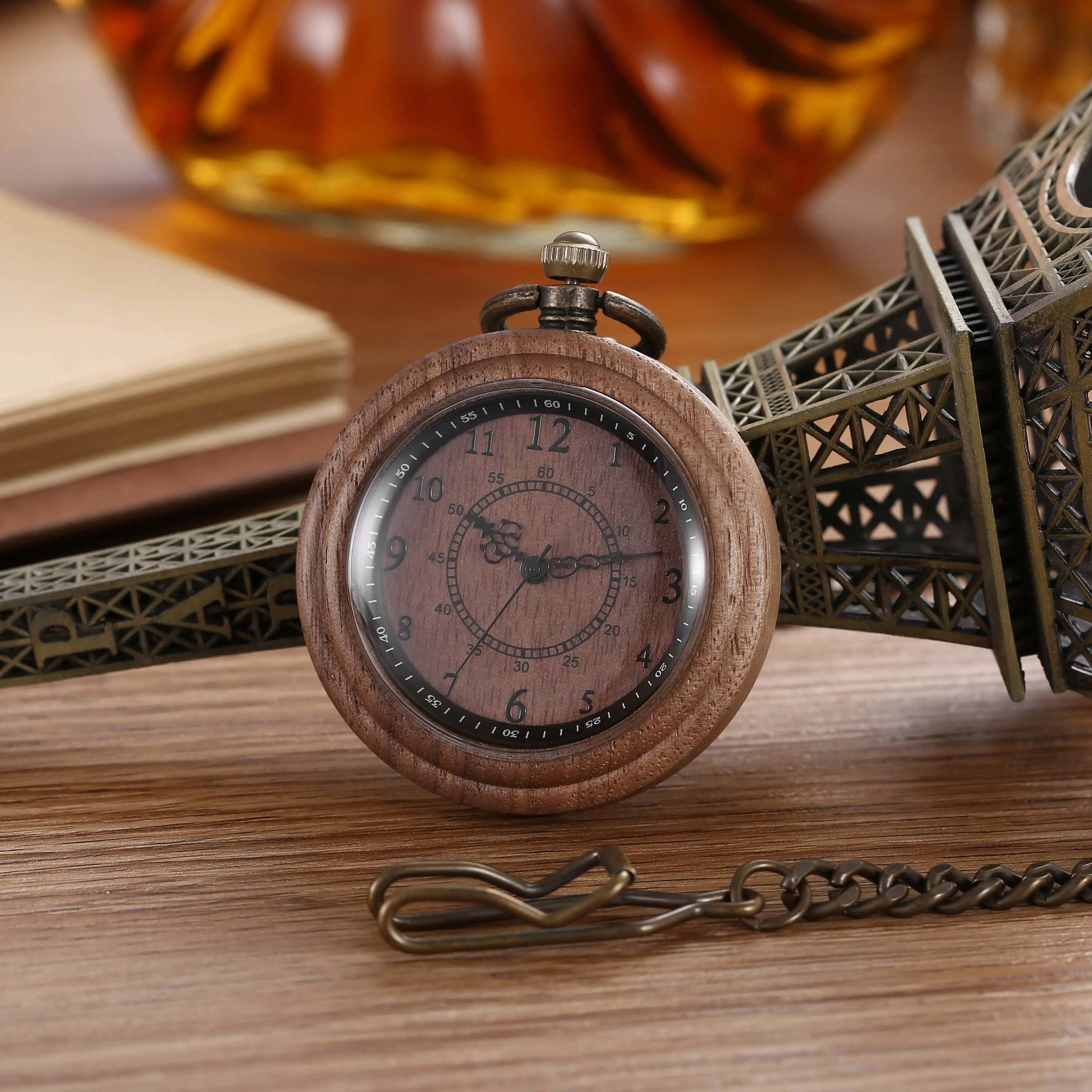 

Hot Sale Retro Nostalgic Edition Antique Wooden Pocket Watch Pure Natural Handmade Souvenir Gift Classic Quartz Pocket Watches