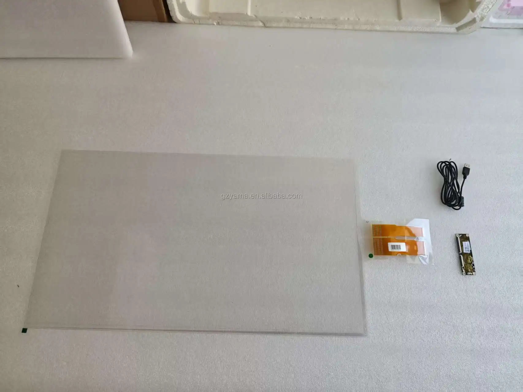 컨트롤 보드 USB 케이블이 포함된 멀티 터치 인터랙티브 투명 터치 필름