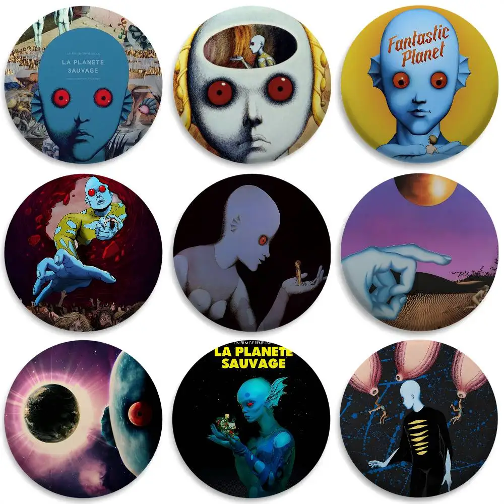 

Fantastic Planet La P-Planete Badges Round Exquisite Badge Brooches Creative Pins For Clothes Hat Backpack Gift Accessories