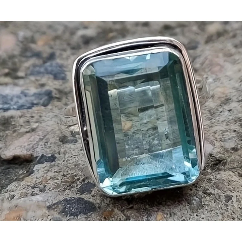 Fashionable Blue Square Cubic Zirconia Imitation Crystal Ring Suitable For women's Luxury Jewelry Cocktail Party Wholesale