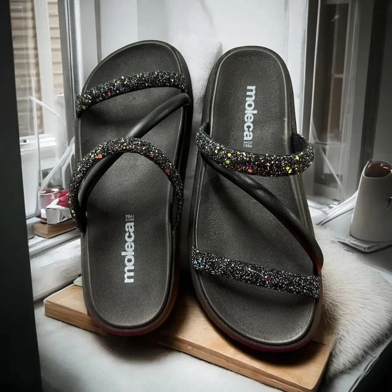 chinelo moleca