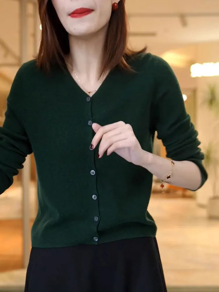 시크 니트 브이넥 롱 슬리브 캐주얼 가디건 단색 심플 출퇴근 스타일 한국 버전 스트레이트 컷 버튼 디테일