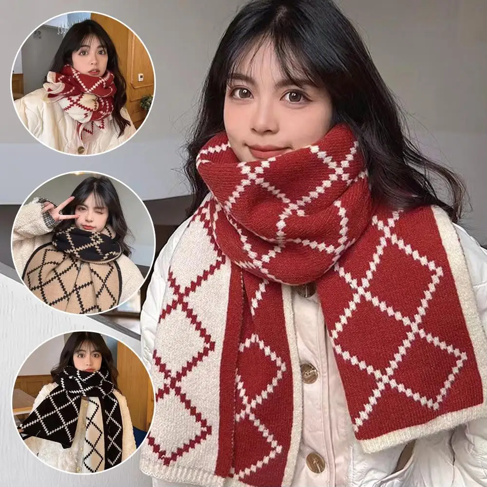 Syal Rajut Vintage Motif Kotak-kotak Inggris Musim Dingin dengan Tepi Hitam, Benang Wol Tebal, Penghangat Leher Lembut, Tahan Angin untuk Luar Ruangan, Syal Ski