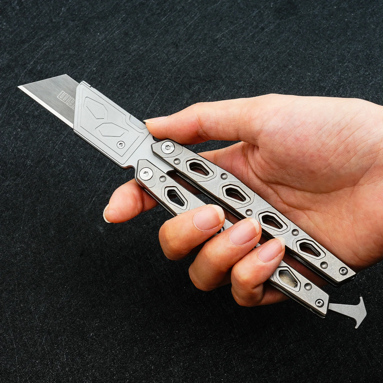 

Multifunctional Titanium Alloy Practical Foldable Pocket Tool Outdoor Cutting Tools Silver Simplicity