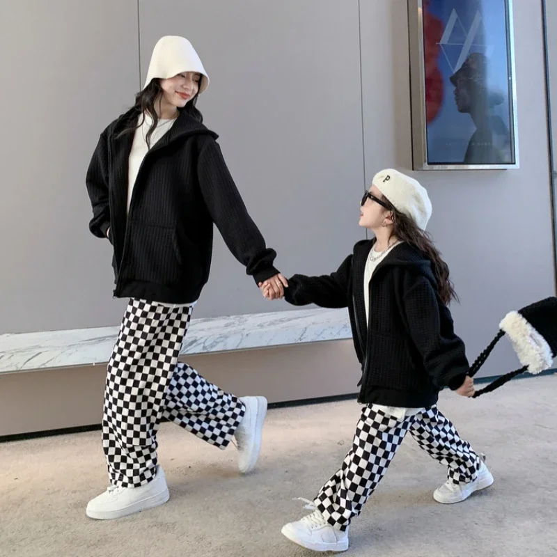 

Parent-Child Clothes For a Family Of Four 2022 Mom Dad And Son Daughter Matching Pants Fashion Children Boy Girl Plaid Trousers