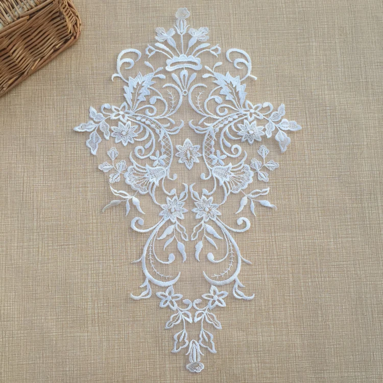 

Textured Embroidered Lace Floral Appliqué Unique White Floral Embroidery For Bridal Wedding Dress