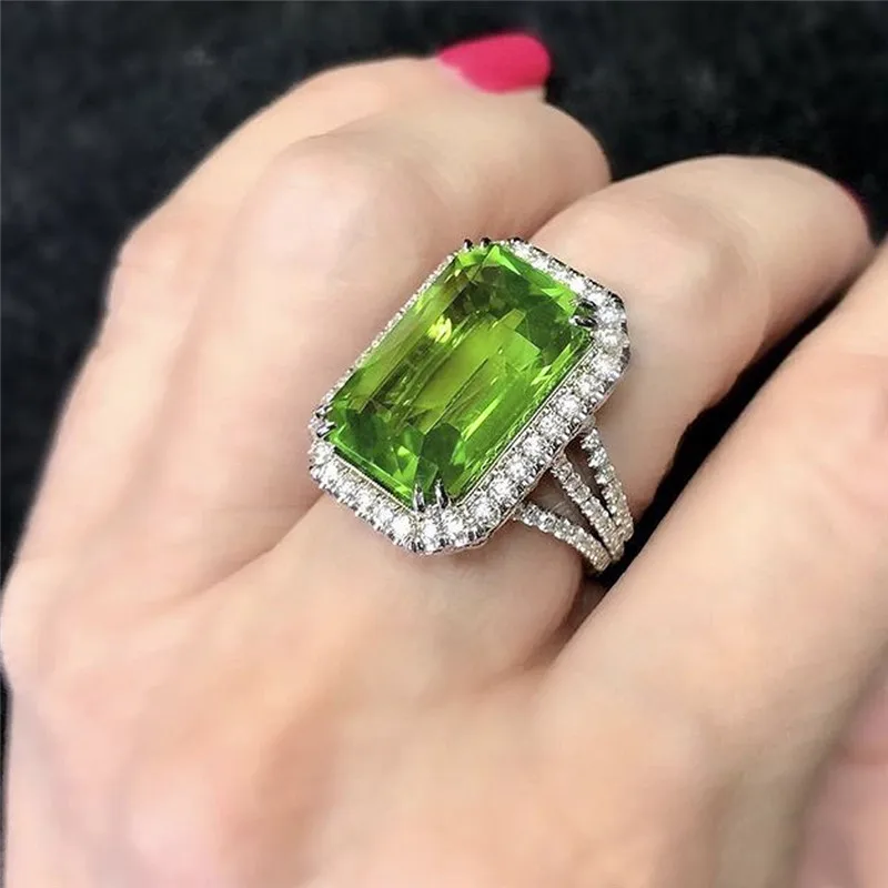 

Fashion Olive Green Zircon Women Ring Vintage Square Large Zircon Engagement Ring Christmas Valentine's Day Thanksgiving Gift