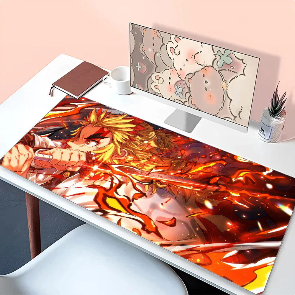 Kyojuro Rengoku Anime D-Demon Slayer tappetino per Mouse tappetino per Mouse tappetino da scrivania con Pad accessori per giochi Prime Gaming XXL Pad per tastiera