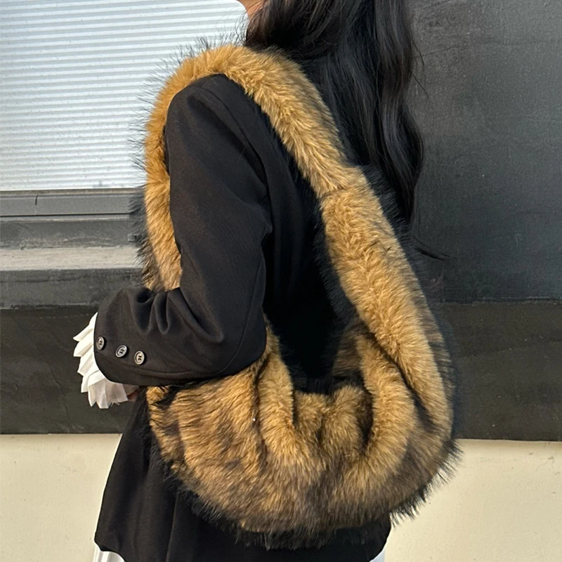 حقائب هوبوس من الفرو الصناعي على الموضة الكورية للنساء، حقائب يد ومحافظ فاخرة بتصميم جديد لعام 2025، مصنوعة من فرو أرنب ريكس الصناعي، بنمط متدرج الألوان، حقيبة كتف ناعمة تحت الإبط جودة عالية ًالشحن مجانا وصول الشحن الس