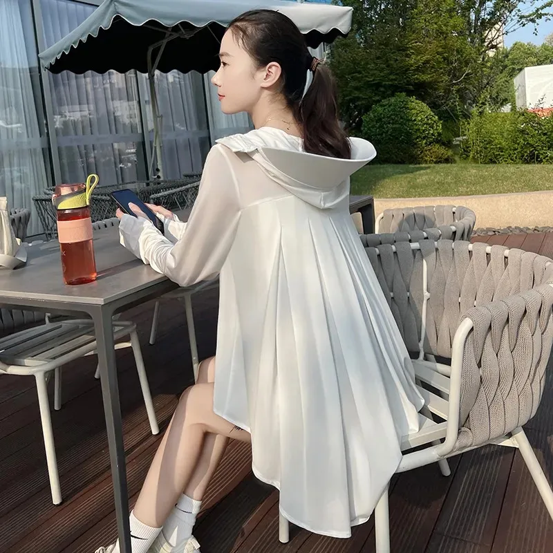 Sunscreen Clothing Women's 2023 New Summer Ice Silk Breathable Sun-Protective Clothing Outdoor Electric Car Thin Coat Top