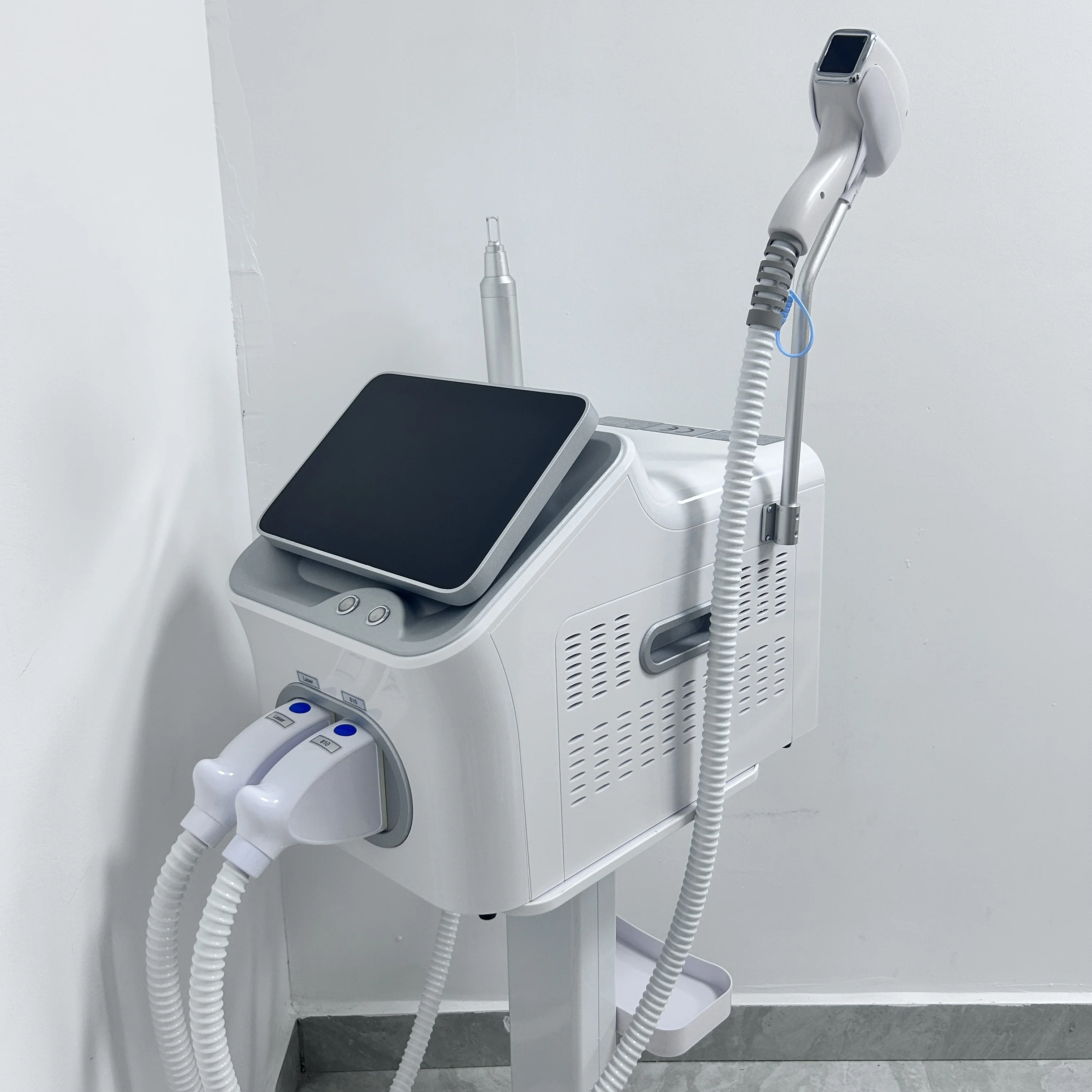 2026 NEW Professional FAC 2 IN 1 Diode Laser 5000w Hair Removal Machine Pico Qswitch ND YAG Tattoo Removal Machine 4 Waves 808NM image 3