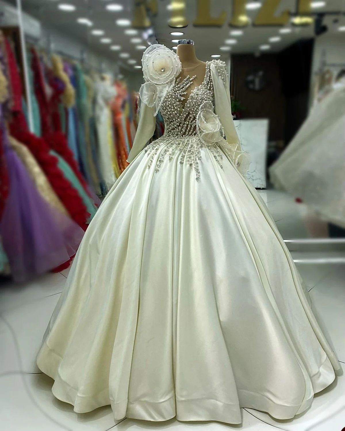 Gaun pengantin mewah gaun pesta bunga pir Applique berlian gaun pengantin gaun Arab Dubai Vestido De Novia menyapu kereta api