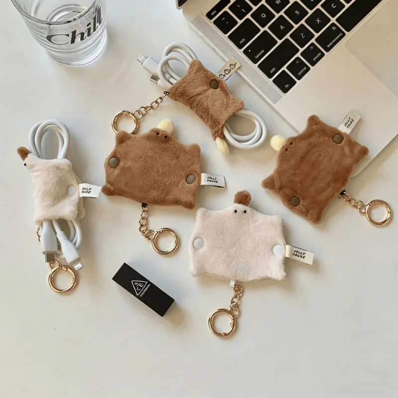 منظم كابلات لطيف من القماش الن - مراجعة Cable Winder Keychain وسعره