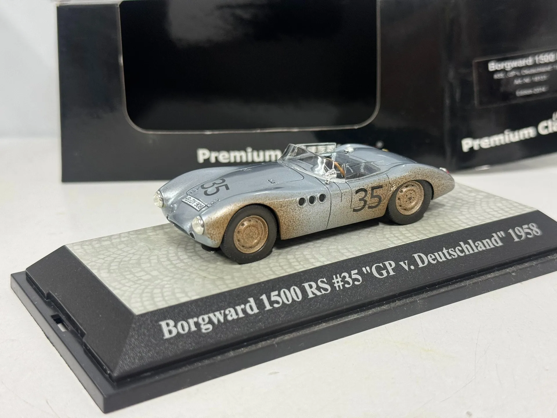 Diecast Premium Classixxs 1/43 Échelle Bogvard 1500 RS # 35 modèle de voiture jouet à collectionner cadeau Souvenir affichage ornement