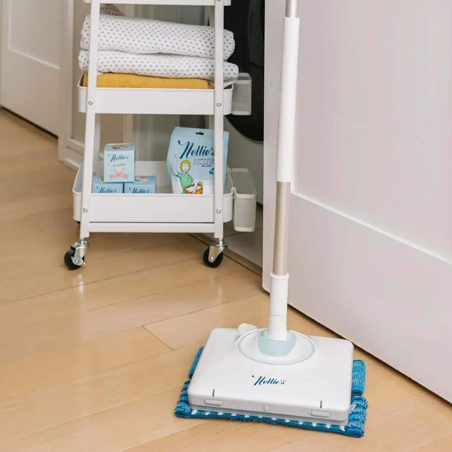 Wow Mop Cordless Light Weight and Rechargeable