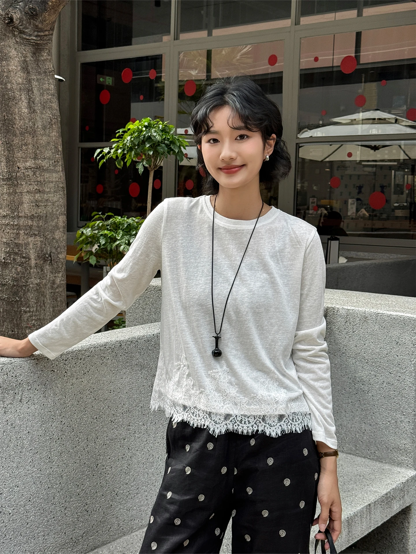 

Versatile round Neck Long Sleeve Lace T-Shirt Women's Casual Summer New Style Dual Color Design French Style Cotton Blend T-S...