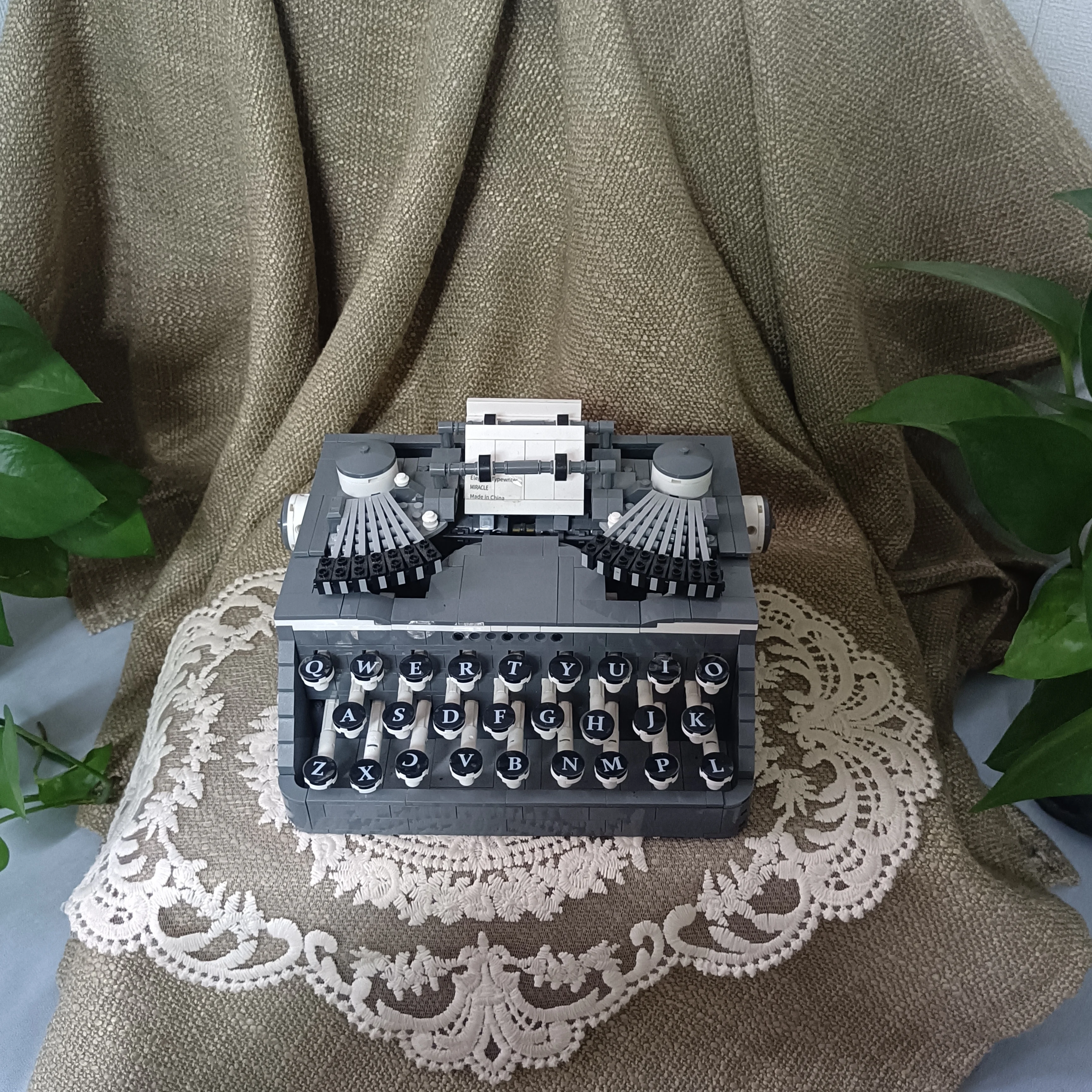 

Retro Typewriter Building Block Set: 3D Model Mini Bricks, Educational Toy, Unique Gift for Mechanic Typewriter Enthusiasts