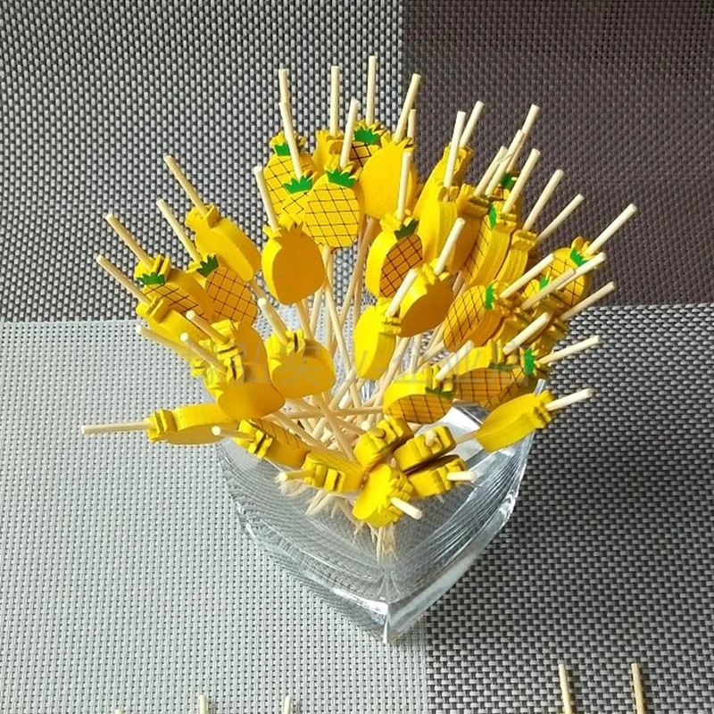 100 Pieces/Pack Cute Cactus Fruit Sticks Art Dessert Sticks Dessert Forks Convenient Fruit Bamboo Skewers Cocktail Decoration