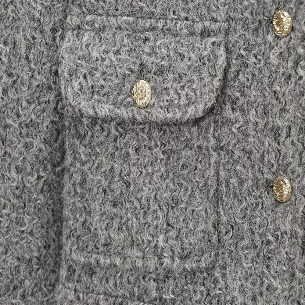 Giacca invernale in pelle di perle impreziosita da bottoni dorati alla moda da donna nuova