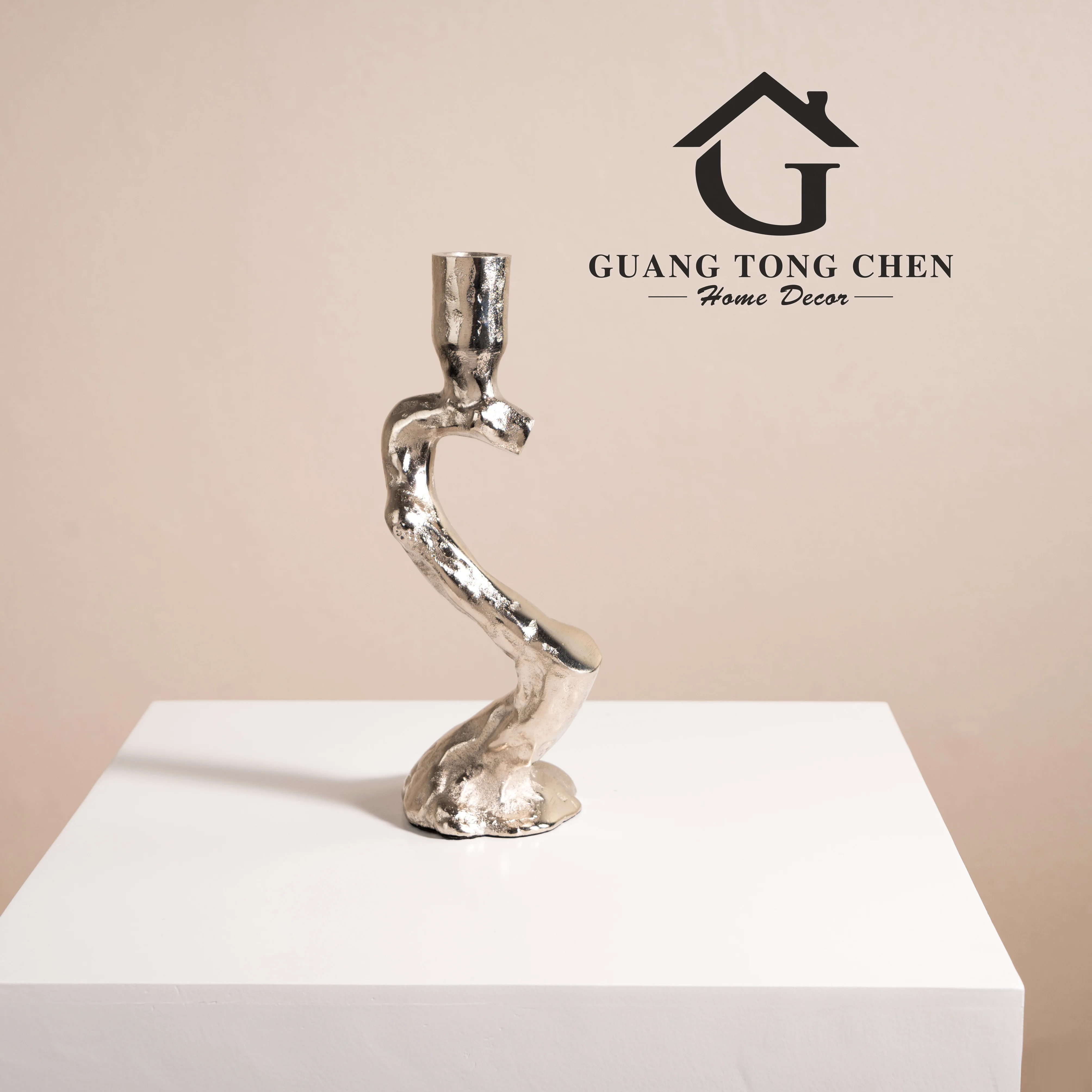 Light Luxury Silver Resin Table Top Pleated Tall Candle Holder Decorative Restaurant Hotel Sample Room Candle Holder
