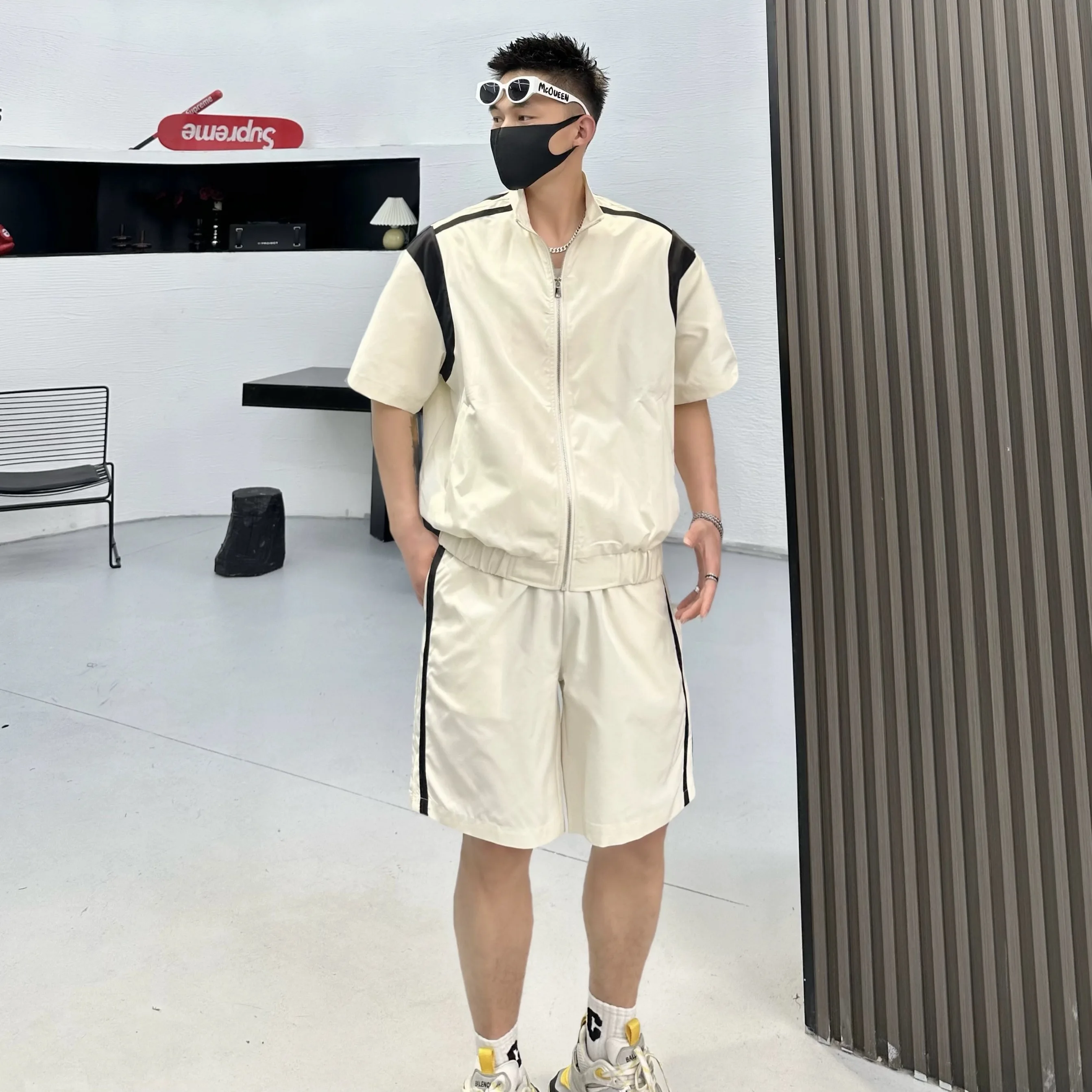 Summer New Contrast Stripe Casual Set for Men Fashion Brand Popular Short sleeve Shorts Casual Two Piece Set Zipper closure