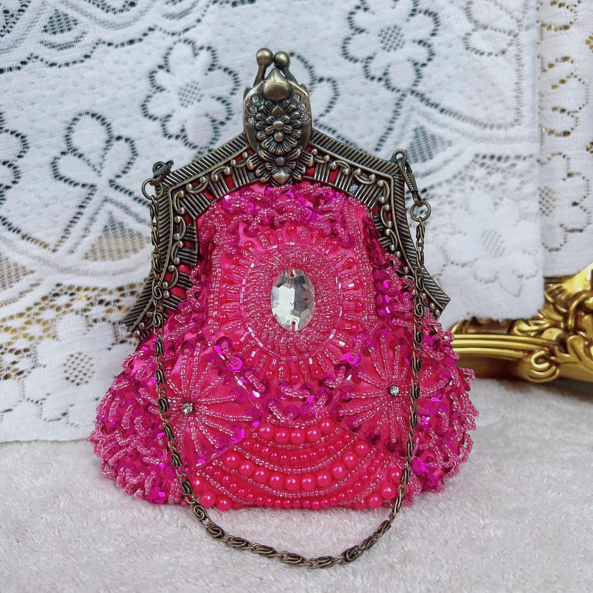 Lost in Vintage Evening Handbag Beaded Crystal Metal Frame Clutch Purse with the 2 Detachable Removalbe Shoulder Chain Party