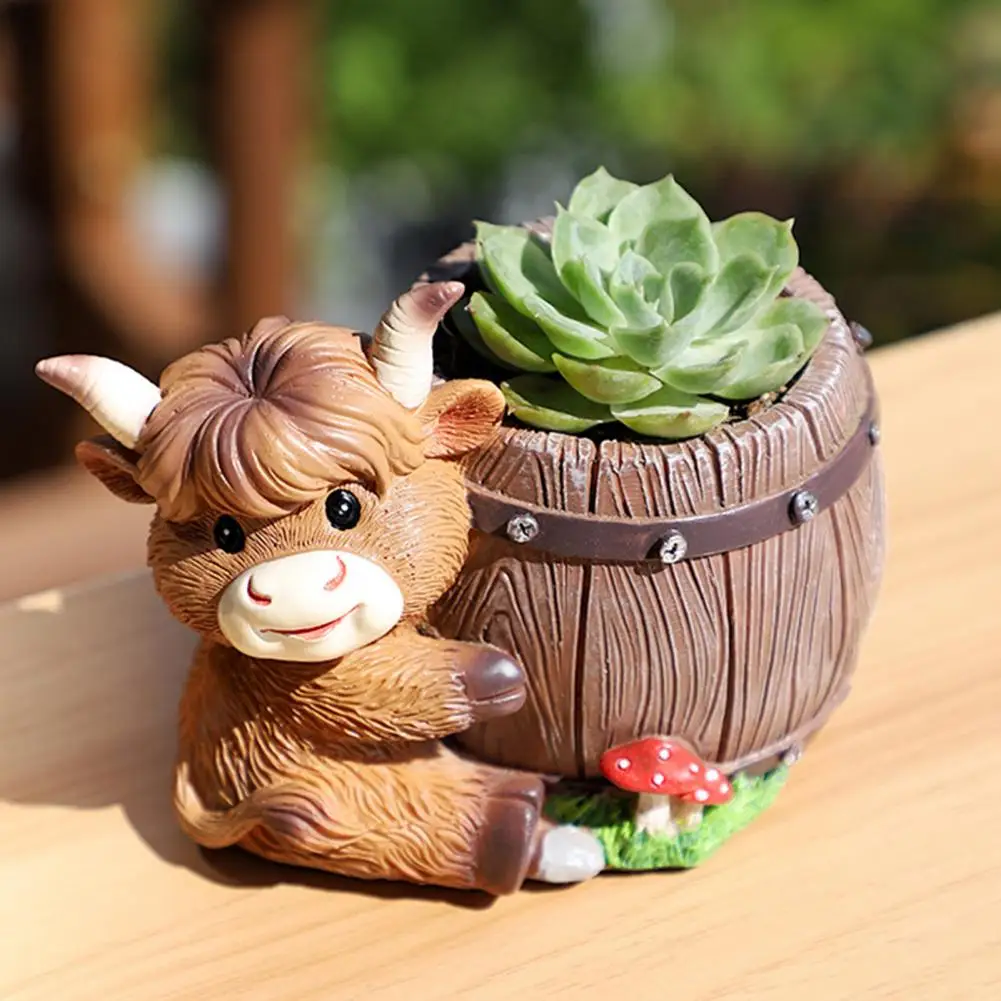 Small Cactus Pot Highland Cow Resin Planter Pot with Drainage Hole Cute Flower Pot for Indoor Outdoor Plants Small Cow Garden