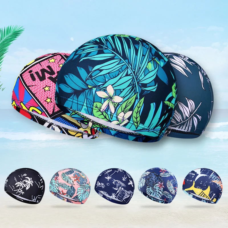 قبعة سباحة مقاومة للماء بطباعة أوراق شجر مع حماية للأذن وتصميم غير قابل للانزلاق للبالغين - مثالية لحمام السباحة والشاطئ ومتعة الصيف