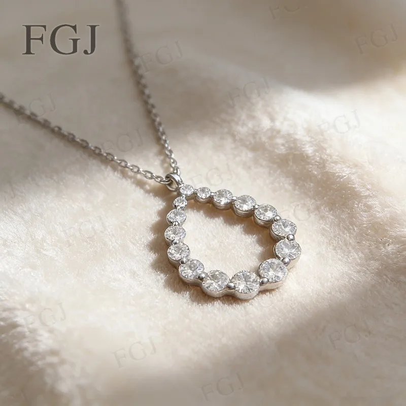 Custom Hollow Teardrop Moissanite Necklace 4.6CT D Color Sparkling Pendant Adjustable Chain Fashion Jewelry for Women Daily Wear