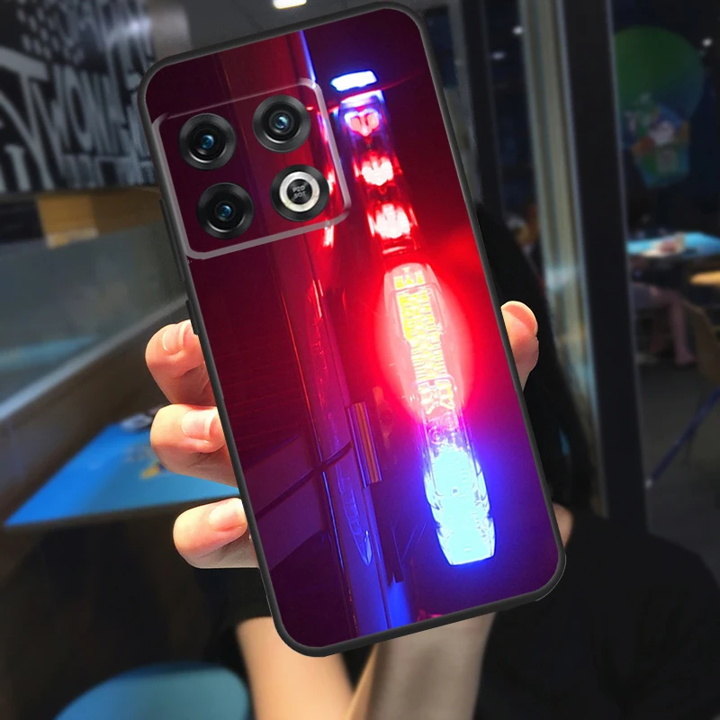 سيارات الشرطة الخفيفة في الليل Funda ل OnePlus 13R 13 12 R 11 9 10 Pro 8T 9RT 10T OnePlus Nord CE 4 2 3 Lite N20 N30