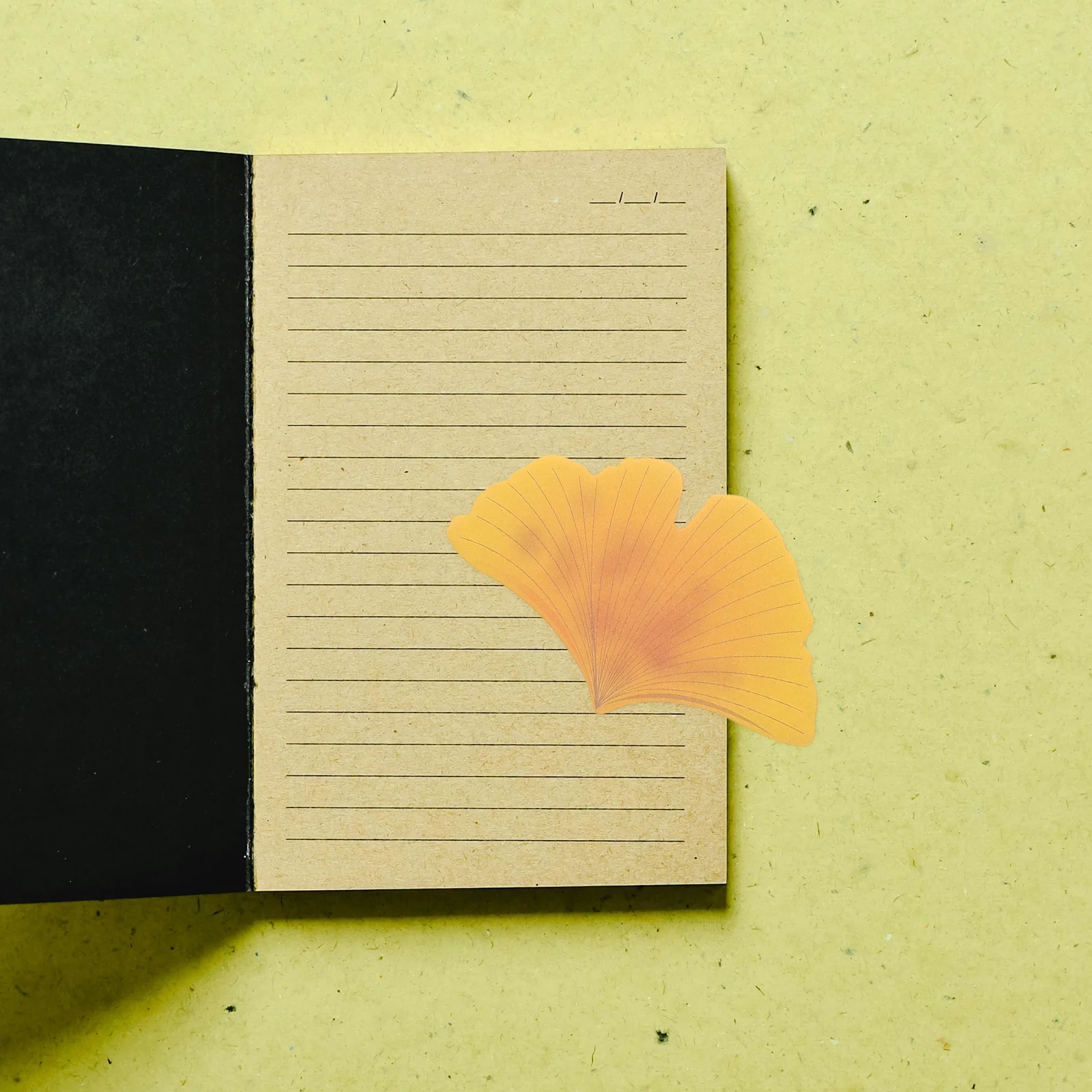 

8Pcs Leaf Paper Memo Stickers Tearable Self Adhesive Note Pads Portable Office Reminders Sticker for Notepad Memo Pads