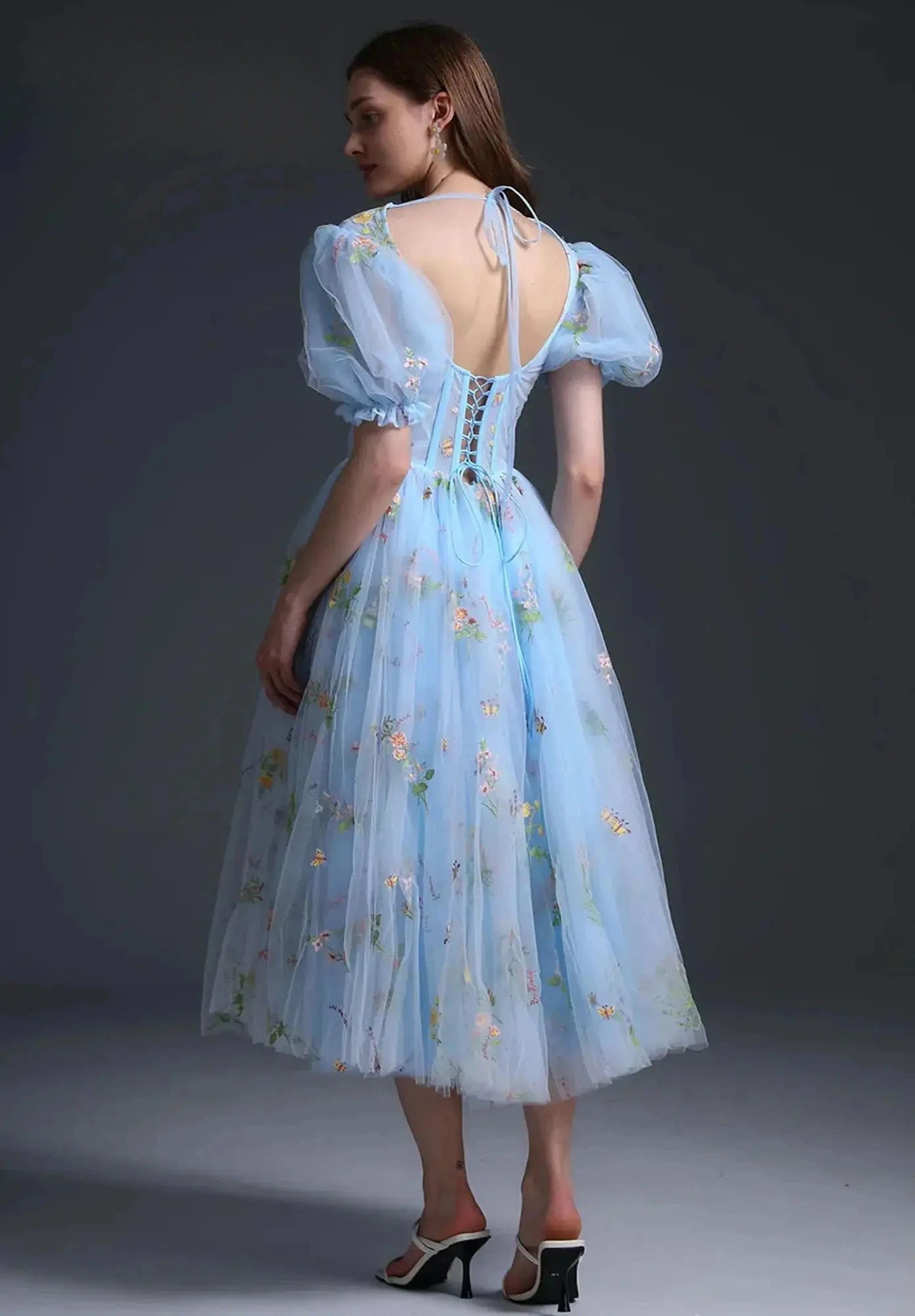 فستان حفلة موسيقية مشد بأكمام منتفخة على شكل قلب مزين بالزهور مع ثوب مسائي برباط بطول الشاي مناسب حسب الطلب #2