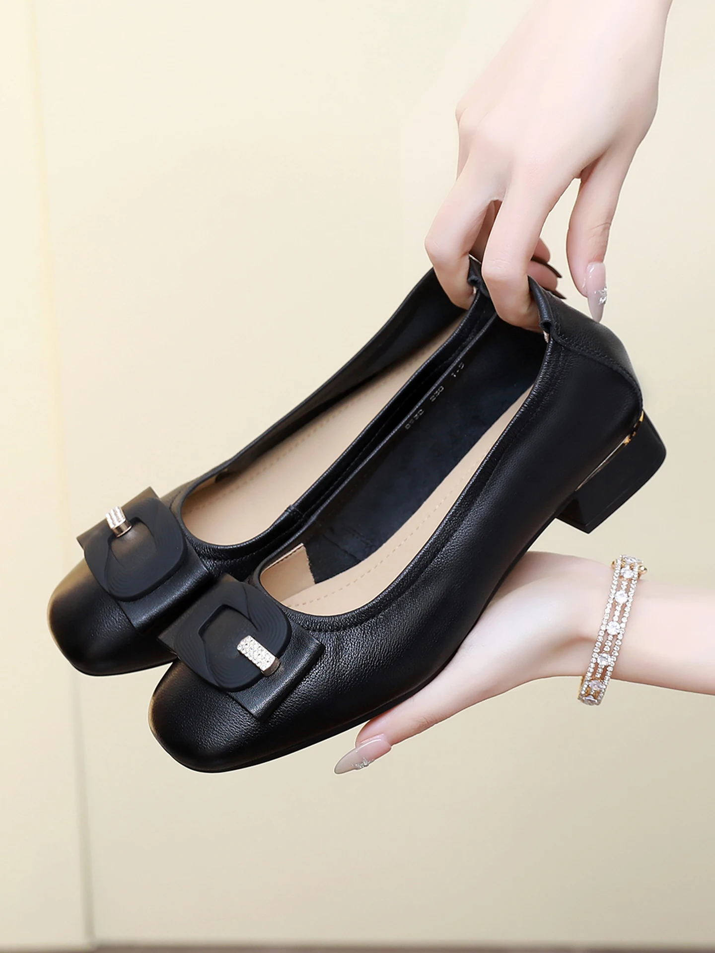 comfortable-soft-bottom-genuine-leather-slip-on-shoes-women's-spring-summer-flat-bottom-large-size-commuter-shoes-knot