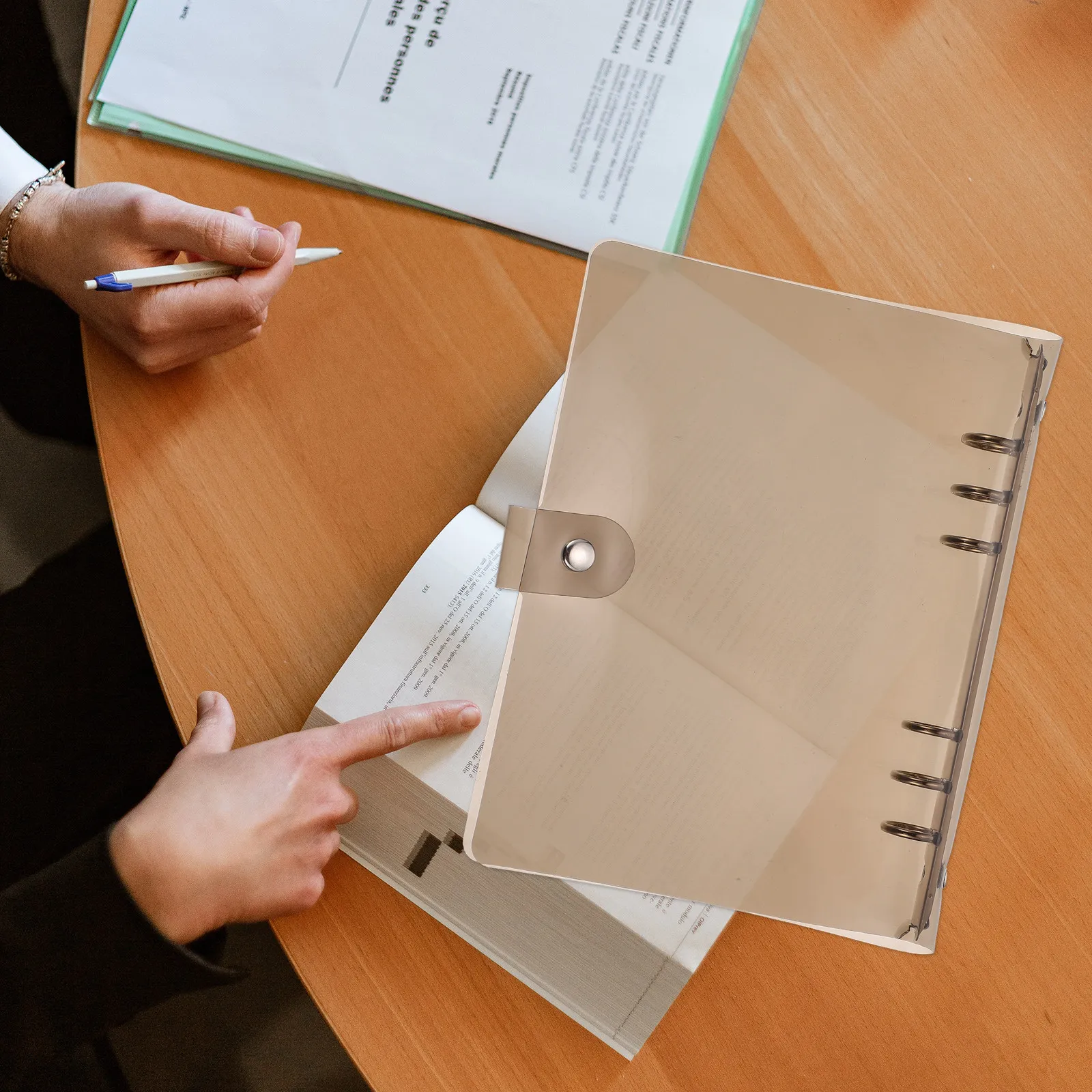 

1 шт. Водонепроницаемый чехол-обложка из ПВХ для блокнота на 6 кольцах, защитный чехол для ежедневника, записной книжки, дневника путешествий, офисных принадлежностей