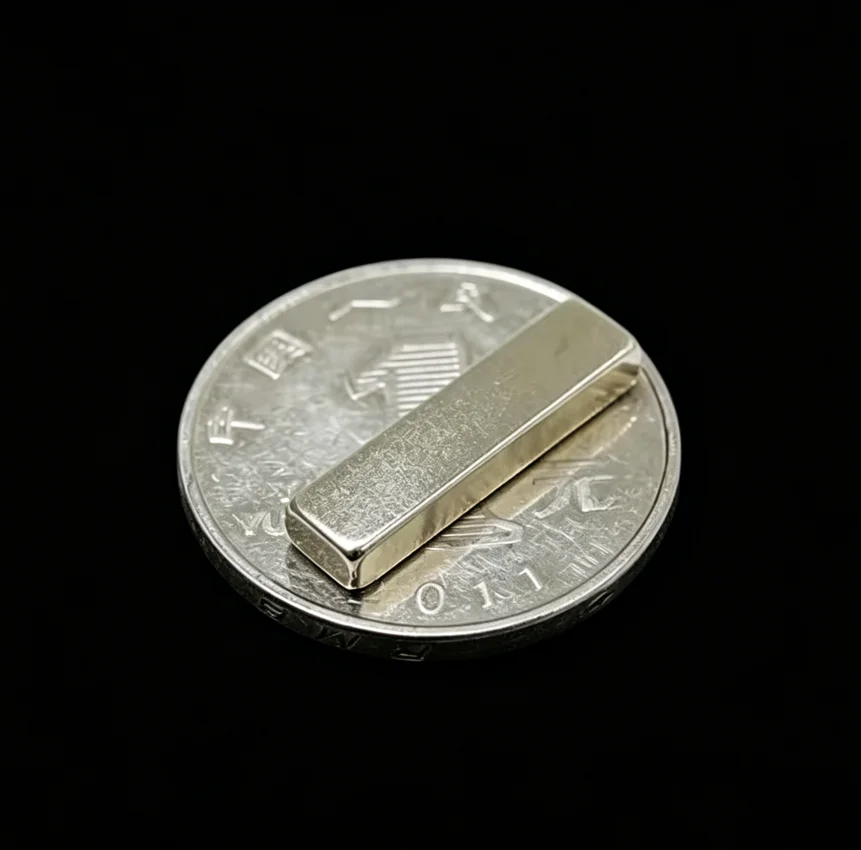 Multi-Use Small Rectangular Bar Magnets Set 20x5x2mm for Fridge Kitchen Organization 20/50/100pcs Options Available