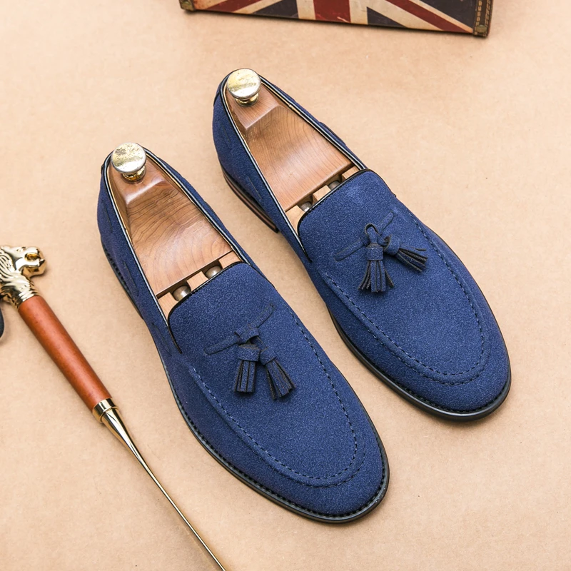 Spring High-quality Suede Men Shoes Slip-on Loafers Brown Nubuck Shoes Driving Shoes Comfortable Soft-soled Tassel Casual Shoes