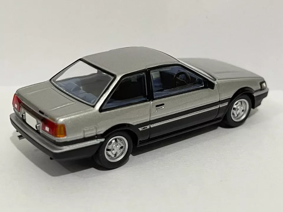 LV-N284c Corolla Levin AE86 2 Door GT 1:64 SCALE BY Tomica Limited Vintage Neo Tomytec Car Collection Limited Edition Hobby To