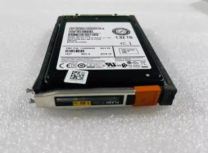

For EMC unity 005052582 005052583 1.92T SAS 12G SSD solid-state storage hard drive