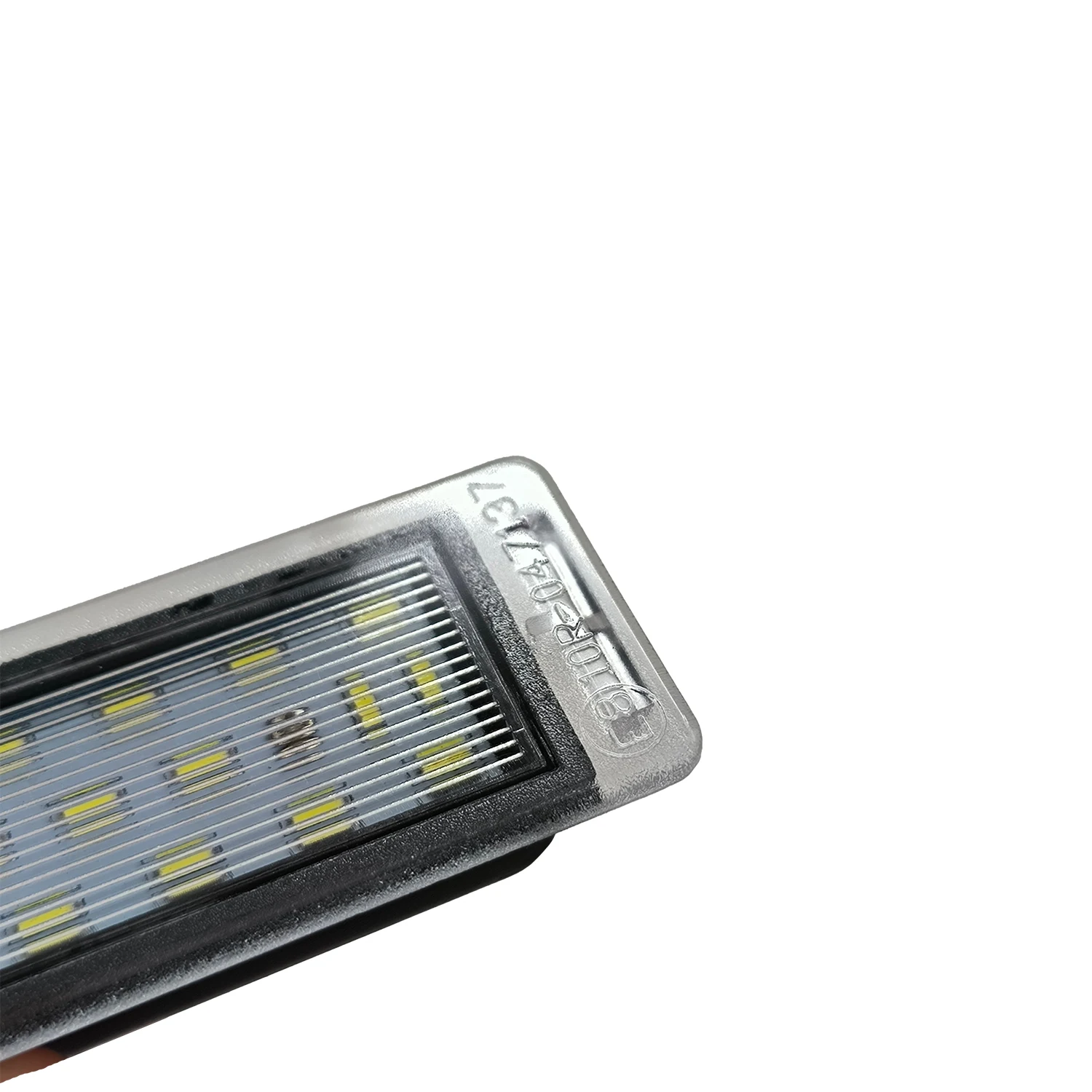 ضوء لوحة الترخيص لأوبل موكا 12-18 أمبيرا 17- إنسيجنيا سبورتس تورير 09-17 لكاديلاك CTS ELR XTS SRX ضوء لوحة الأرقام